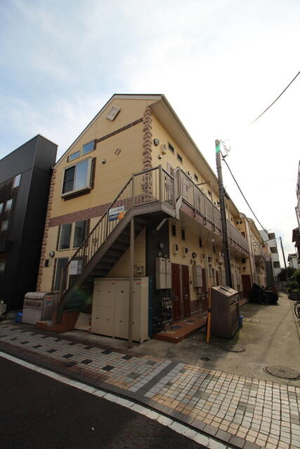 川崎市川崎区小田４丁目のアパートの画像