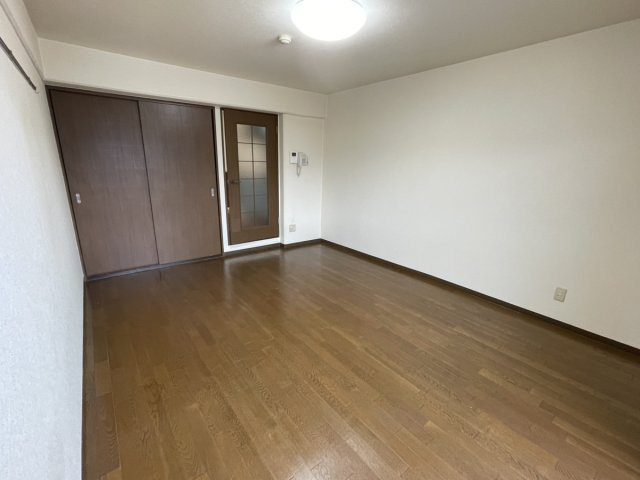 【寝室】 | アークヒルズ西古松