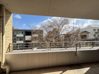 【展望】 | 前面に高いマンションなどがなく開放的な眺望がひろがります