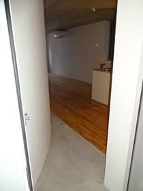 BROOK HOUSE（ブルックハウス）の玄関