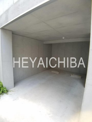 BROOK HOUSE（ブルックハウス）の駐車場