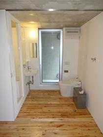 BROOK HOUSE（ブルックハウス）のバルコニー