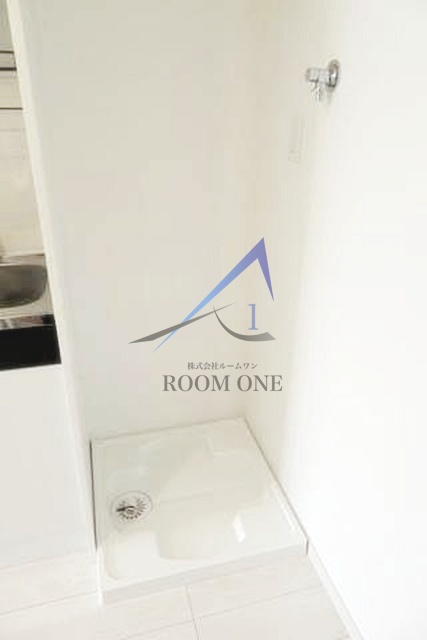 バーミープレイス西新井Ⅱの設備|洗濯機置き場です。