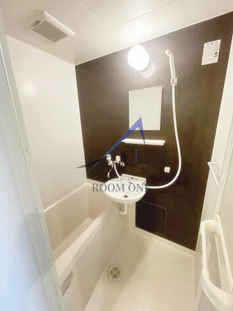 ドミール西尾久の浴室|お風呂です。