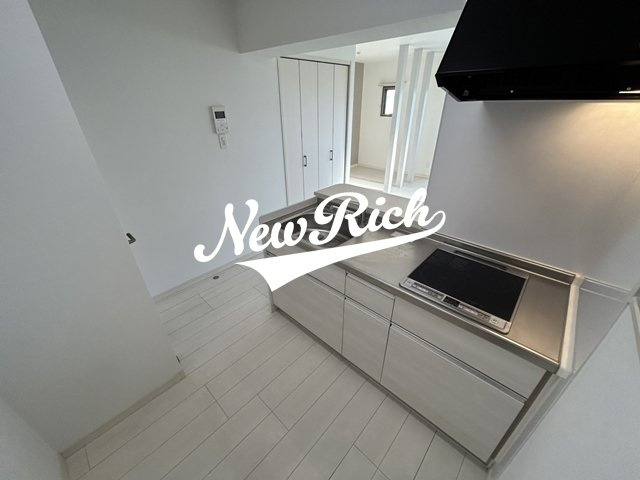 前橋市稲荷新田町の賃貸マンションの居間・リビング