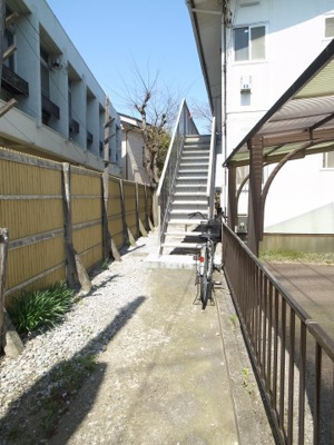 【エントランス】 | スカイコーポ | 下記会社情報からホームページへリンク。