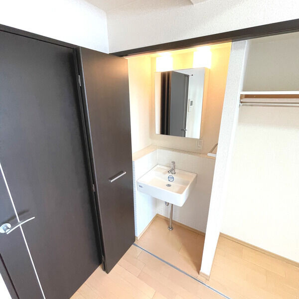 ベレーサ名駅ウエストの洗面所