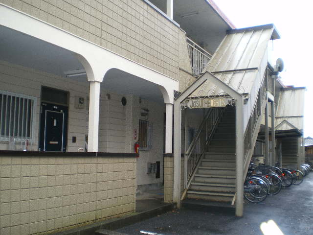 上水ハイツのエントランス