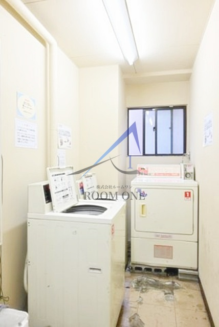トップ・ルーム道玄坂のその他共用部分|コインランドリーです。