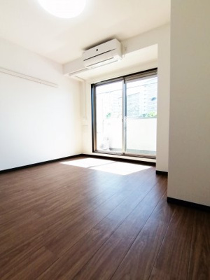 【居間・リビング】 | ELLE難波WEST