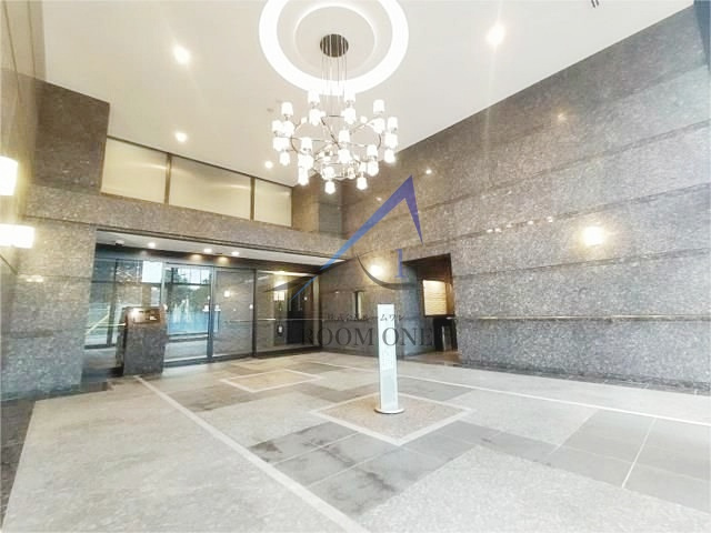 ルーブル高島平のエントランス|エントランスです。