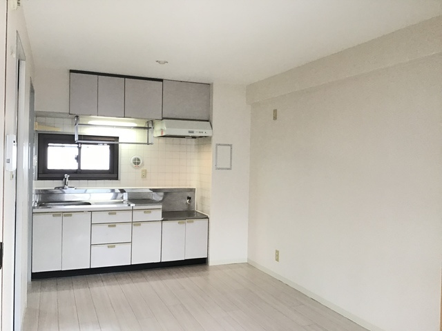 ウィンザーハイム相模原の居間・リビング