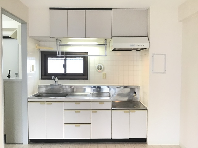 ウィンザーハイム相模原のキッチン