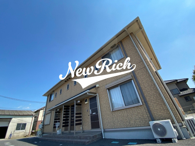 伊勢崎市東小保方町のアパートの外観