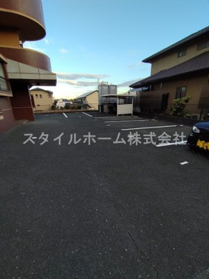 【駐車場】 | フォーブル富士見台