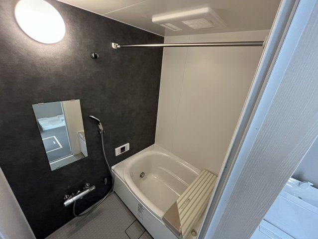 リビングライフ長瀬EASTⅡの浴室