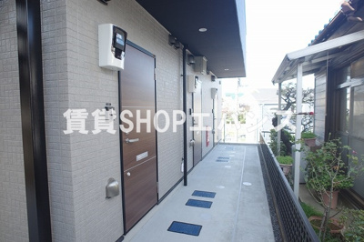 【エントランス】 | リヴェール三咲