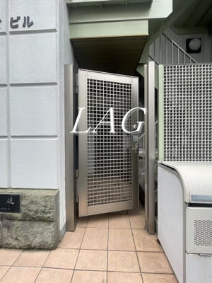 【エントランス】 | 自然村ビル | エントランスです。