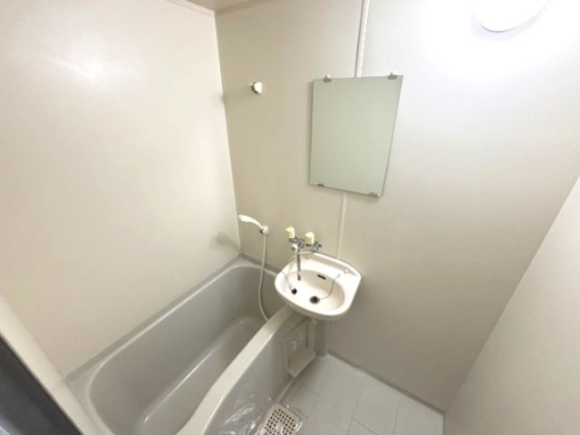 ヴィラセゾン甲南の浴室