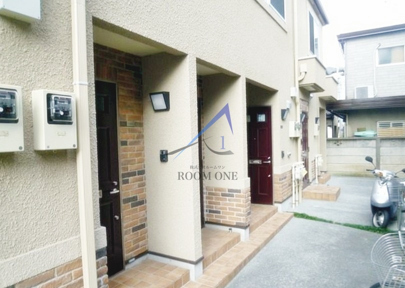 ジュビレのエントランス|エントランスです。