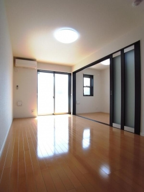 リブリ・シェルドニーの居間・リビング