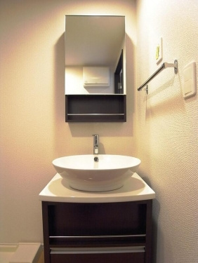 リブリ・シェルドニーの独立洗面台