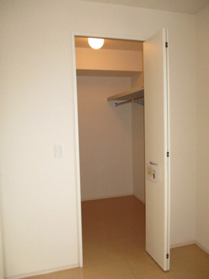 【洋室】 | リビングタウン南花島 Ａ | 洋室③ウオークインクローゼット