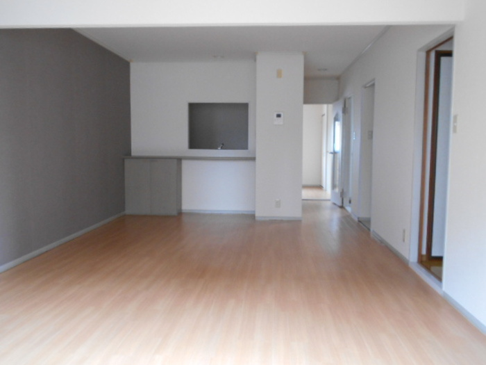 コーポリンクル Ｂの居間・リビング|リビングルーム