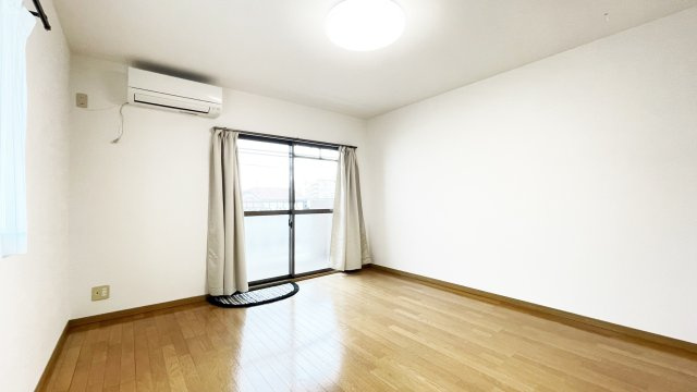 グレイスKMの居間・リビング