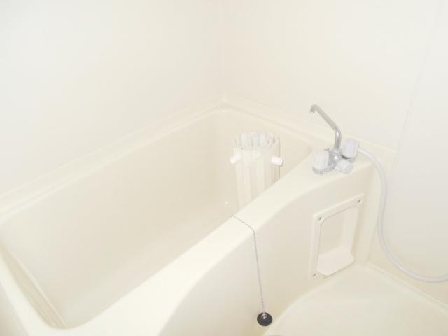 シェ　アザレの浴室|日々の暮らしに欠かせないお風呂です