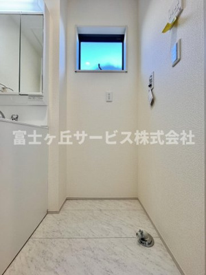 【ランドリースペース】 | 静岡市葵区新伝馬3丁目 新築一戸建て 1号棟 | 洗濯機置き場です