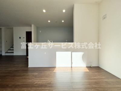 【キッチン】 | 静岡市葵区新伝馬3丁目 新築一戸建て 2号棟 | キッチン正面です