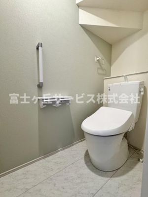 【トイレ】 | 静岡市葵区新伝馬3丁目 新築一戸建て 2号棟 | 1Fトイレです
2Fにも同タイプのトイレがあります