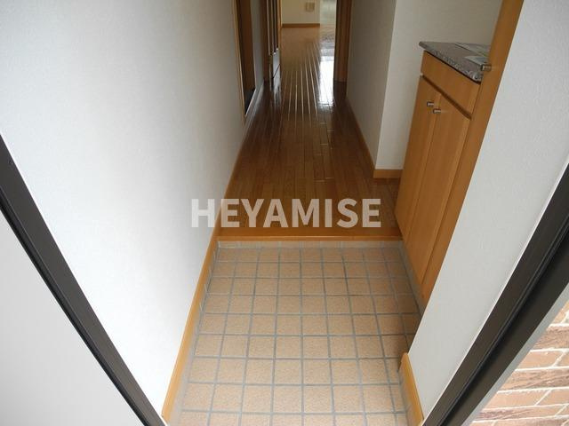 ミルトハウス:Ｄの玄関|※室内画像は類似物件のもの