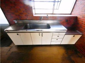 福岡県遠賀郡遠賀町遠賀川　店舗付きアパートのキッチン