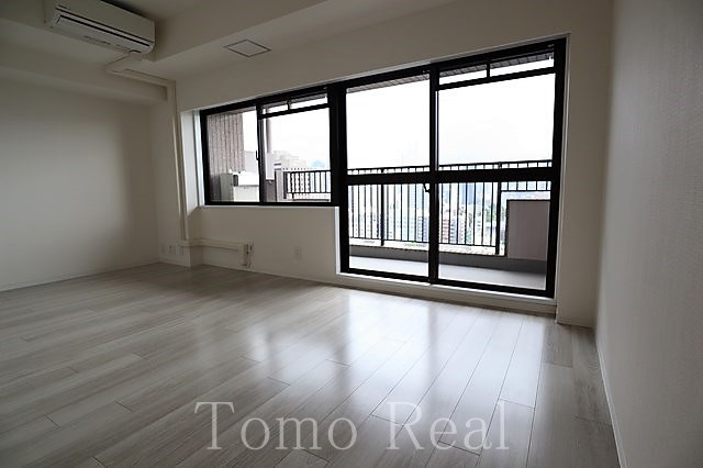 六本木ビュータワーの居間・リビング|同タイプ別住戸の写真です。