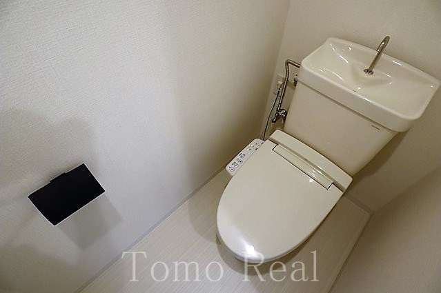 六本木ビュータワーのトイレ|同タイプ別住戸の写真です。