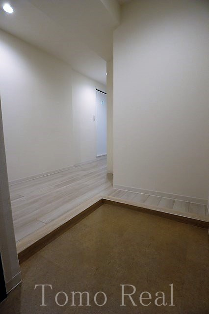 六本木ビュータワーの玄関|同タイプ別住戸の写真です。