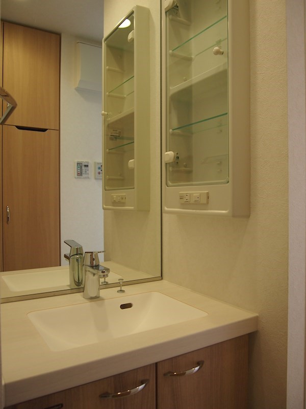 ルーブル高田馬場参番館の洗面所|独立洗面台（同一仕様写真）