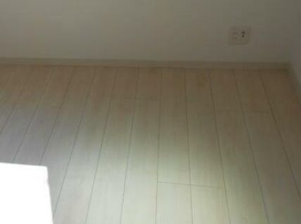 中落合ＴＥＲＲＡＣＥ(中落合テラス)の寝室|お掃除がしやすいフローリングのお部屋☆