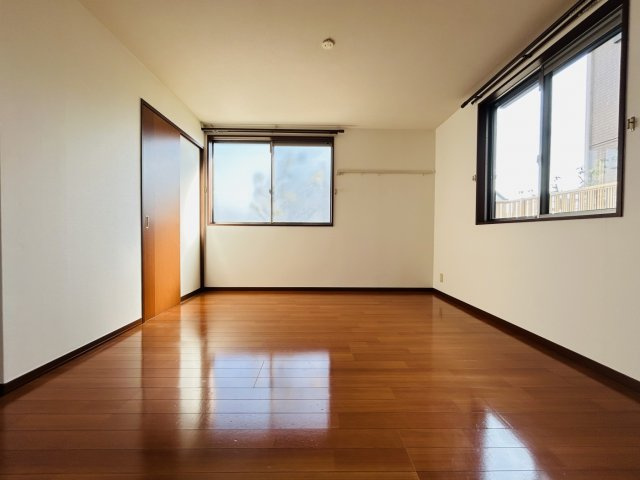 【寝室】シャーメゾン豊楽A