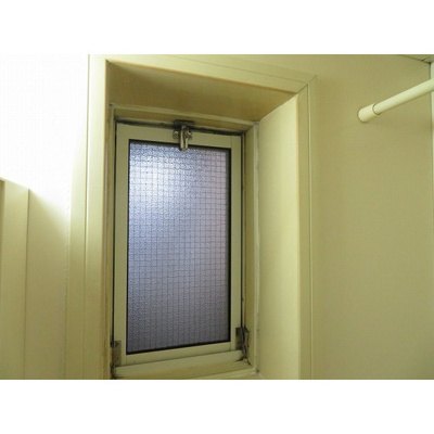 【浴室】 | ツインズＢ棟 | 窓付き