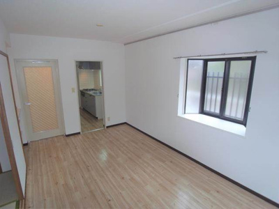 【居間・リビング】 | 河北松戸ハイツ | 写真は１０７号室です。