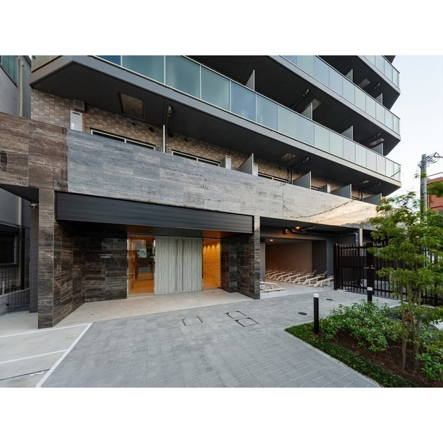 GRAN PASEO北綾瀬駅前のエントランス