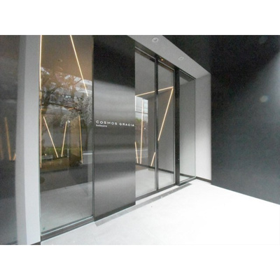 【エントランス】 | コスモグラシア池田山