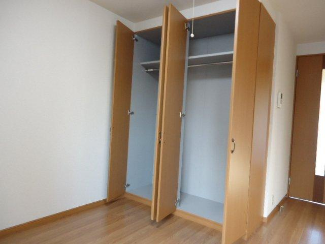 メイ・フルール　Ⅰの収納|クローゼット