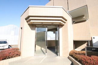 ★建物入り口★