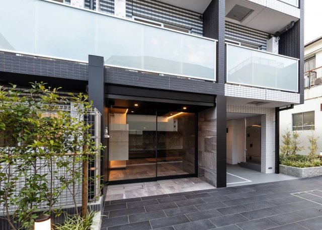 レジデンス新宿中落合スクエアの外観