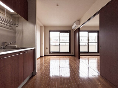 7.3帖のダイニングキッチン