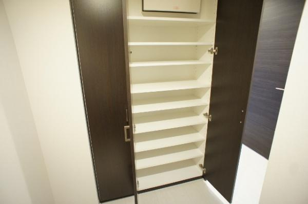 リバーサイド弐番館の収納